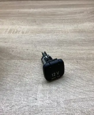 Mercedes-Benz C W203 12 V Socket (front) MBW20312VSOCKET