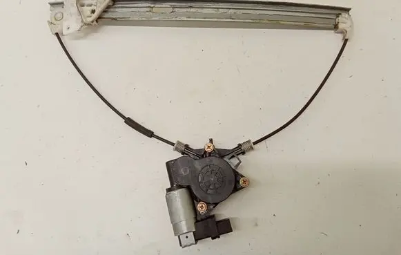Mazda 3 I Front window lifting mechanism without motor GJ6A5958X