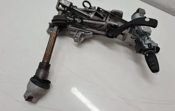 Ford Focus Steering wheel axle set 6E5T15607CA BV6N3C529AC