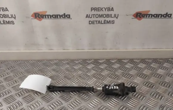 Opel Vivaro Clutch master cylinder 93857432