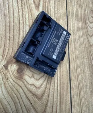 Audi Q7 4L Door control unit/module 4L0959792B 4L0910793B