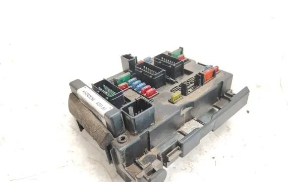Citroen C8 Fuse module 9646405280