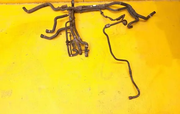 Porsche Cayenne (9PA) Engine coolant pipe/hose 7P0121070AB