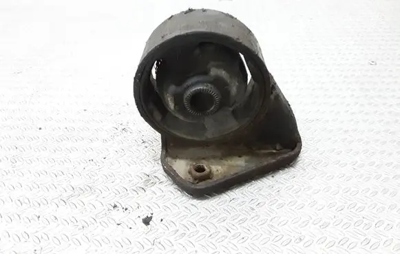 Hyundai Santa Fe Engine mount bracket