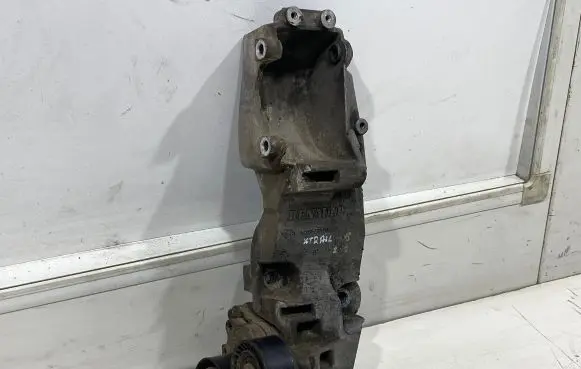 Generator/alternator bracket
