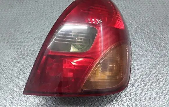 Toyota Corolla Verso E121 Rear/tail lights E49824