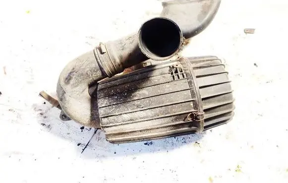 Iveco Daily 30.8 - 9 Air filter box 57965
