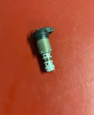 BMW X5 E70 Camshaft vanos timing valve 1707323 11361707323