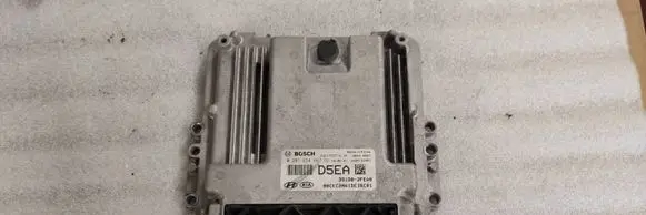 KIA Stinger Engine control unit/module 391D02FEA0 EDC17057 0281004667
