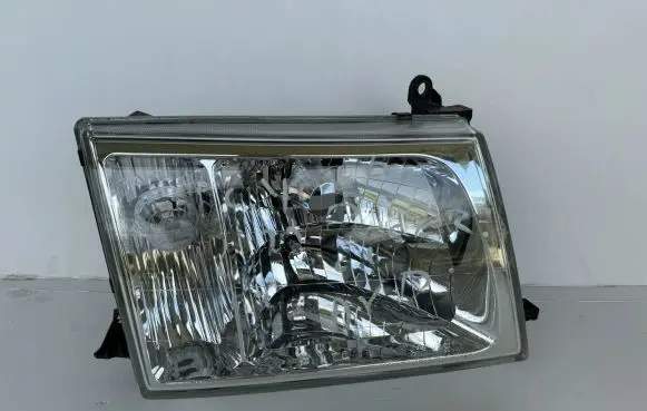 Toyota Land Cruiser (HDJ90) Headlight/headlamp