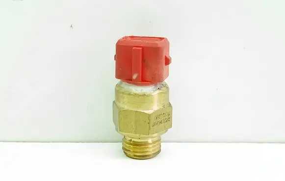 BMW 5 E39 Coolant temperature sensor 1741900