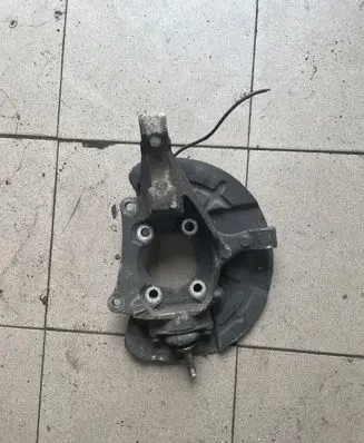 Volvo S60 Front wheel hub spindle knuckle