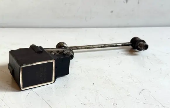 Maserati GranTurismo Headlight/headlamp level sensor 0307865007 3230