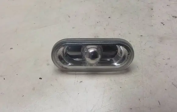Volkswagen Caddy Front fender indicator light 0215650