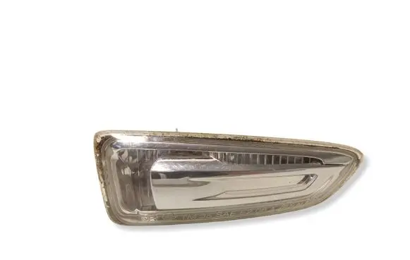 Opel Astra J Front fender indicator light 13273104