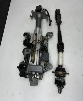 Steering wheel axle set