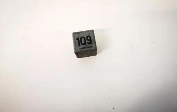 Volkswagen Golf IV Other relay 1j0906381a v23134-b63-x396