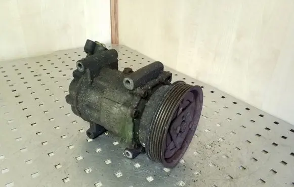 Nissan Note (E11) Air conditioning (A/C) compressor (pump)