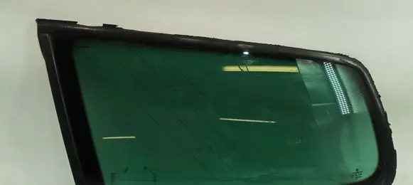 Volkswagen PASSAT B6 Rear side window E000190