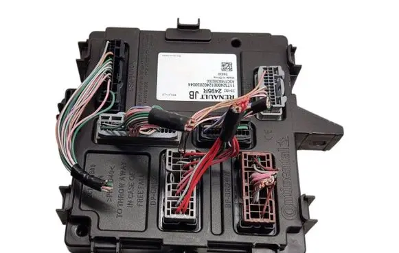 Dacia Sandero III Fuse box set 284B22495R A3C1168260200