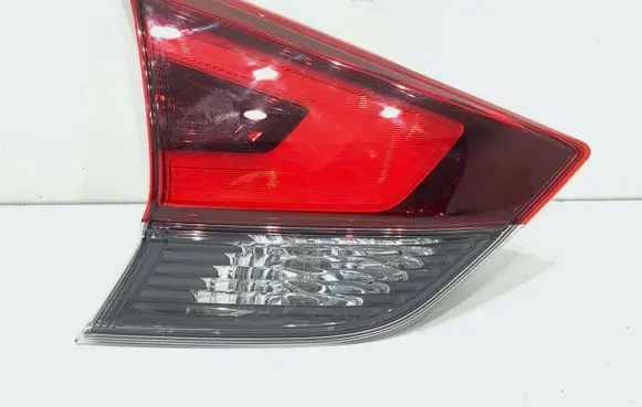 Nissan X-Trail T32 Rear/tail lights 226-23746