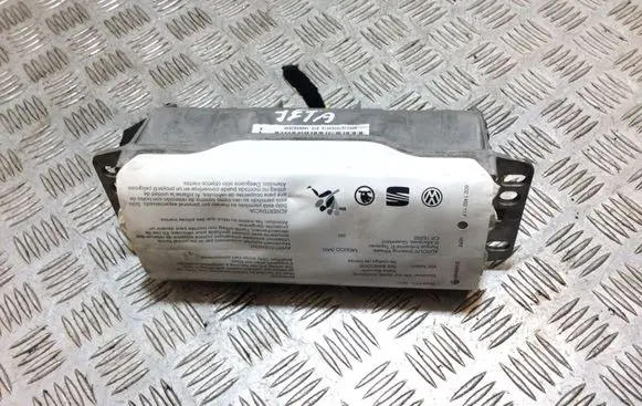 Volkswagen Jetta V Passenger airbag 1K0880204K