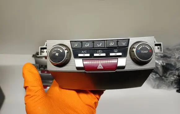 Subaru Outback Climate control unit 72311AJ08A MX2370002753