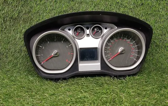 Ford Focus Speedometer (instrument cluster) VP8V4F10A855A