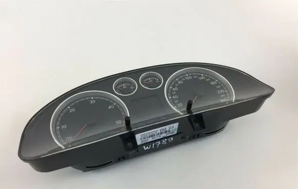 Volkswagen PASSAT B5.5 Climate control unit 3B0920827A W1789