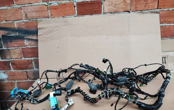 Ford Kuga I Other wiring loom AV4T14401DEB AV4T-14401-DEB