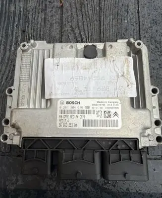 Peugeot 3008 I Engine control unit/module 0261S04616 9666319780 9666325380