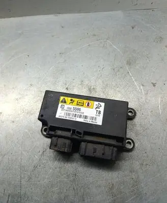 Opel Insignia A Airbag control unit/module 13505596