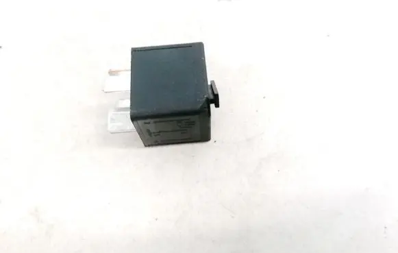 Land Rover Discovery 3 - LR3 Other relay 93BG14N089C1B V23136-J4-X31