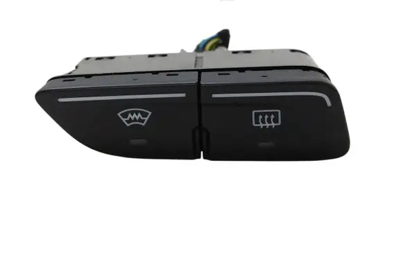 Ford Focus Windscreen/window heater switch AM5T18K574AB