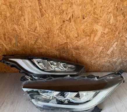 Toyota Yaris Headlights/headlamps set