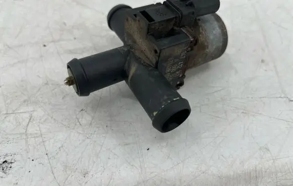 Mercedes-Benz E W211 Webasto circulation pump for autonomous heater 1147412163