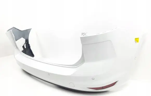 Volkswagen Touran III Rear bumper 5TA807421AB