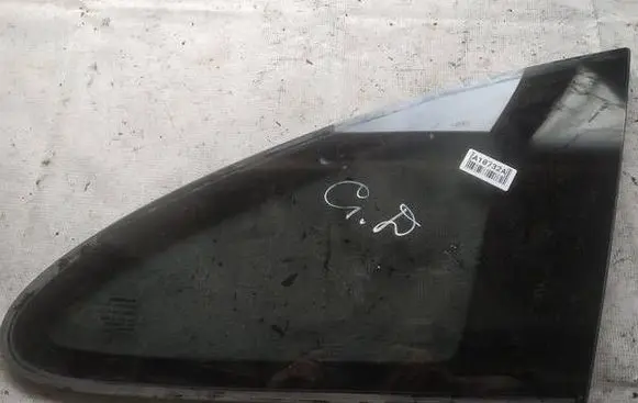 Honda CR-V Rear side window as3