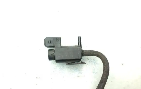 BMW 5 F10 F11 Turbo solenoid valve 7810831
