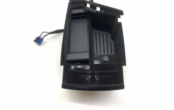 BMW 5 F10 F11 Armrest 922065104 9206729