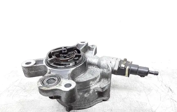 Volvo V70 Vacuum pump