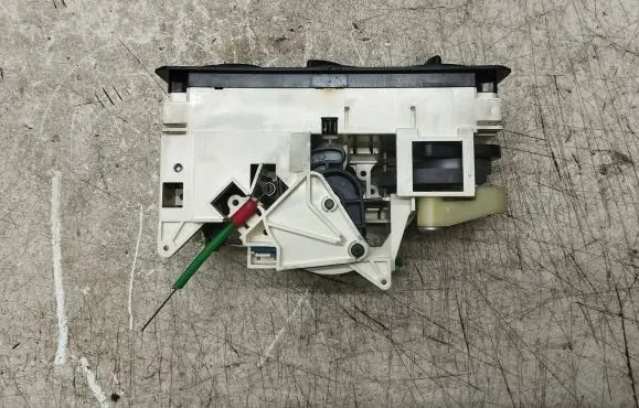 Audi A4 S4 B5 8D Climate control unit