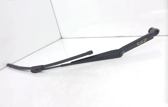Subaru Forester SH Front wiper blade arm 7622