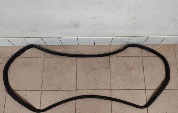 Peugeot 206+ Loading door rubber seal (on body) 