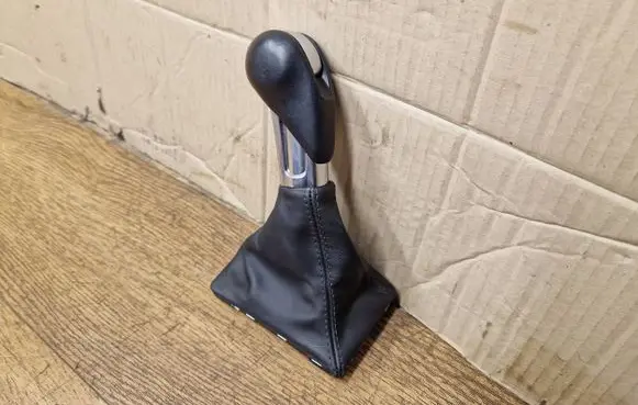 Gear lever shifter trim leather/knob
