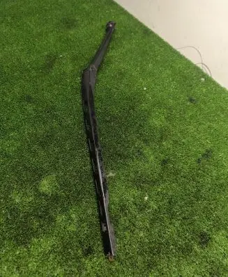 BMW 5 E60 E61 Front wiper blade arm 61617035099