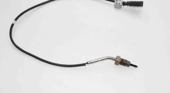 Audi A3 S3 8V Oil temperature sensor 