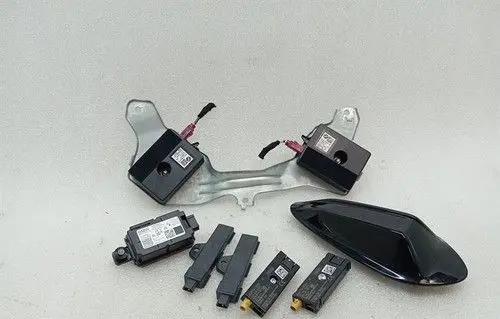 BMW 3 G20 G21 Aerial antenna switch 5A09D89