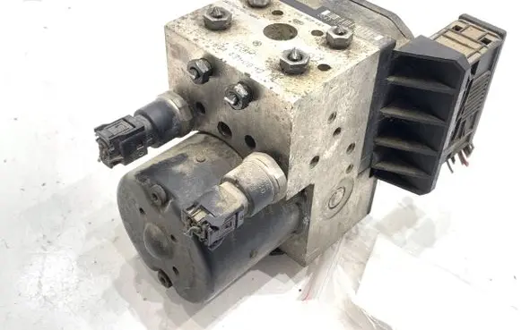 Mercedes-Benz A W168 ABS Pump 0044310912