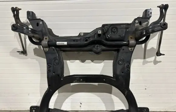 Mercedes-Benz A W176 Front subframe A2463203411